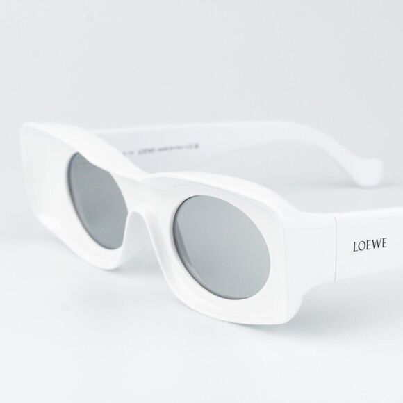 Loewe Paula\'s Ibiza Women Sunglasses White Silver Mirror Rectangle LW40033I 21C main image 7